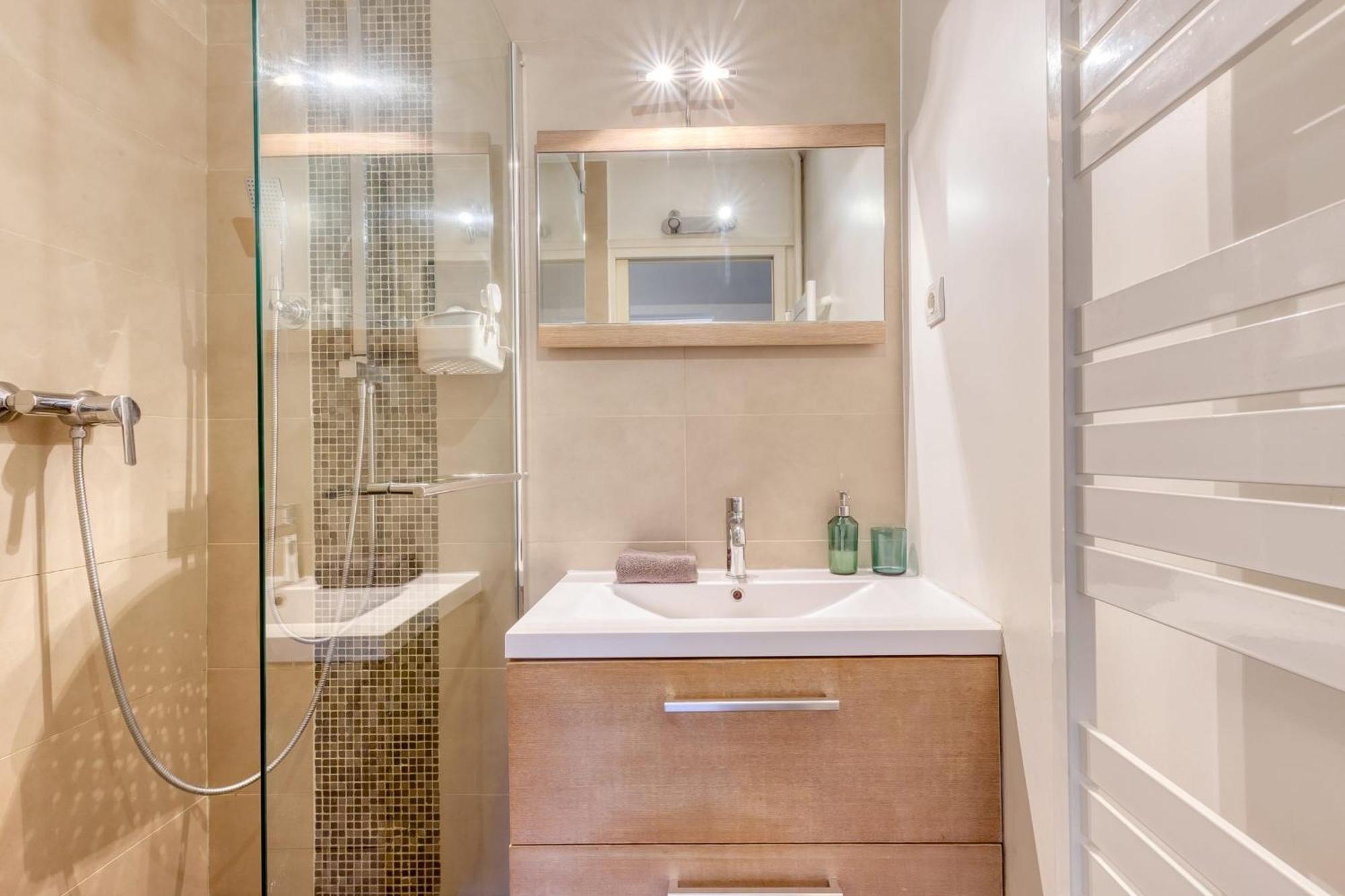 Grand Appartement Spacieux - Proche Paris Sèvres Extérieur photo