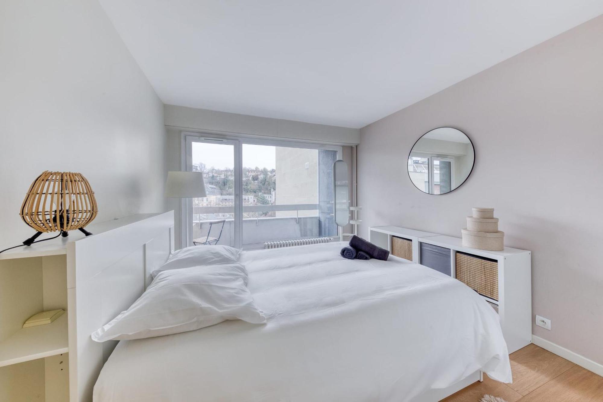 Grand Appartement Spacieux - Proche Paris Sèvres Extérieur photo