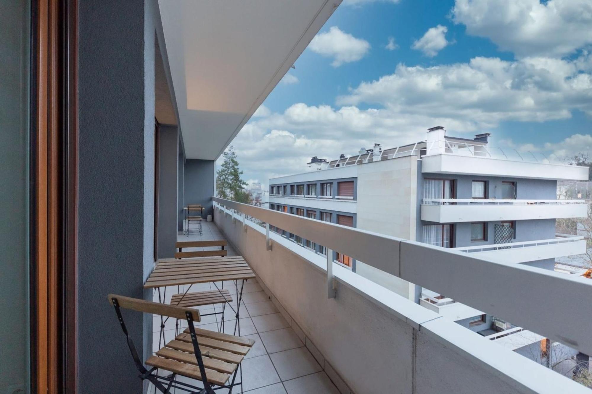 Grand Appartement Spacieux - Proche Paris Sèvres Extérieur photo